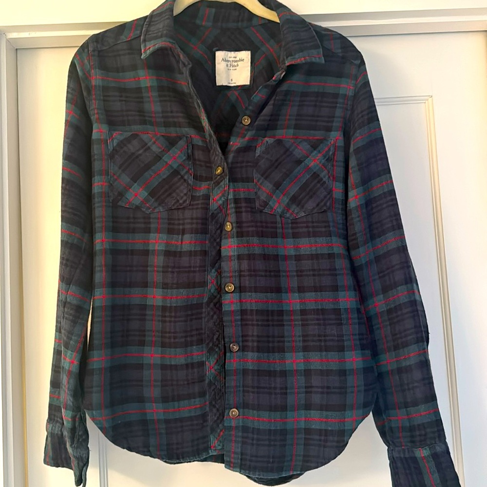 Abercrombie & Fitch plaid flannel- women’s size small